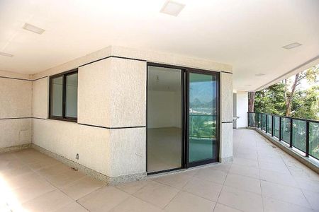 Apartamento à venda com 206m², 4 quartos e 3 vagas