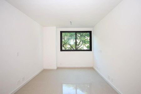Apartamento à venda com 206m², 4 quartos e 3 vagas