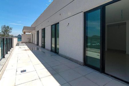 Apartamento à venda com 206m², 4 quartos e 3 vagas