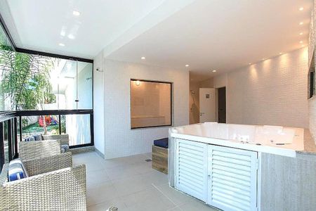 Apartamento à venda com 206m², 4 quartos e 3 vagas