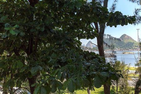 Apartamento à venda com 206m², 4 quartos e 3 vagas