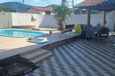 Casa à venda com 250m², 5 quartos e 4 vagas
