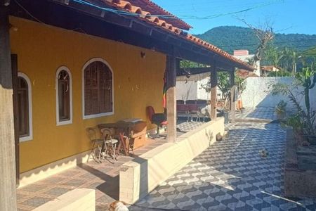 Casa à venda com 250m², 5 quartos e 4 vagas