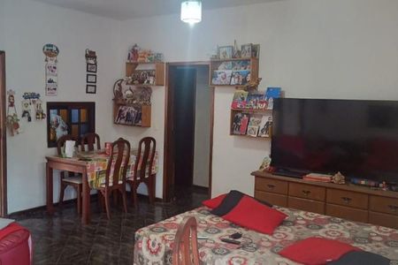 Casa à venda com 250m², 5 quartos e 4 vagas