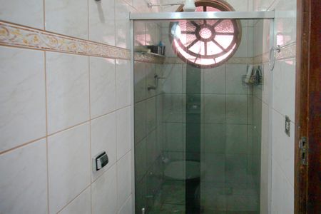 Casa à venda com 226m², 4 quartos e 2 vagasBanheiro da Suíte