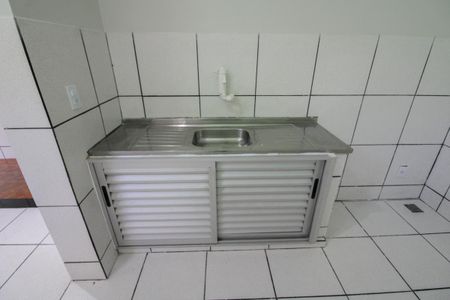 Casa para alugar com 100m², 2 quartos e 1 vaga Casa para alugar com 100m², 2 quartos e 1 vagaCozinha e copa