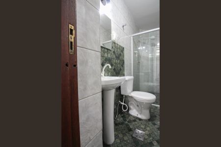 Casa para alugar com 100m², 2 quartos e 1 vaga Casa para alugar com 100m², 2 quartos e 1 vagaBanheiro Social