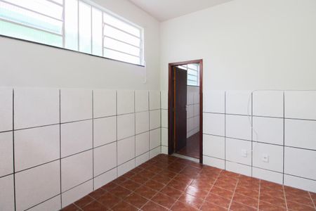 Casa para alugar com 100m², 2 quartos e 1 vaga Casa para alugar com 100m², 2 quartos e 1 vagaSala