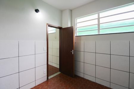 Casa para alugar com 100m², 2 quartos e 1 vaga Casa para alugar com 100m², 2 quartos e 1 vagaQuarto 1