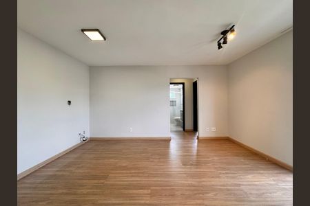 Apartamento para alugar com 64m², 2 quartos e 2 vagasSala