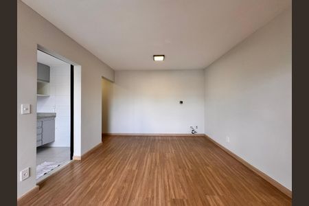 Apartamento para alugar com 64m², 2 quartos e 2 vagasSala