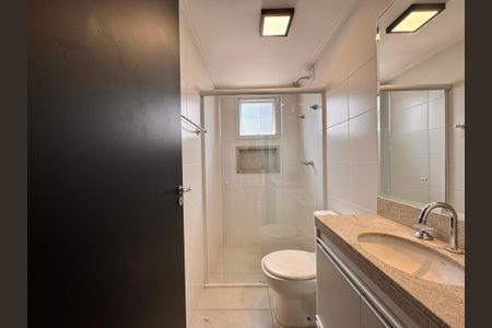 Apartamento para alugar com 64m², 2 quartos e 2 vagasBanheiro 