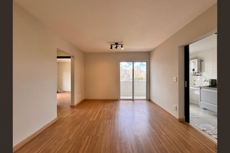 Apartamento para alugar com 64m², 2 quartos e 2 vagasSala
