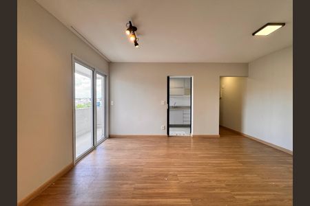 Apartamento para alugar com 64m², 2 quartos e 2 vagasSala