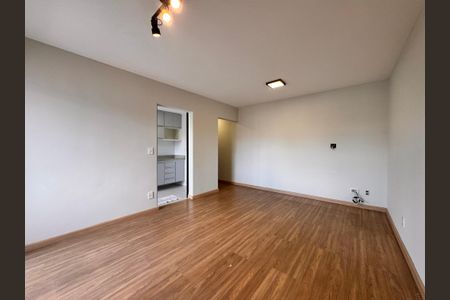 Apartamento para alugar com 64m², 2 quartos e 2 vagasSala