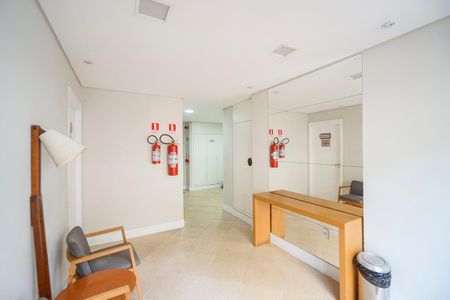 Apartamento para alugar com 47m², 2 quartos e 1 vagaHall social