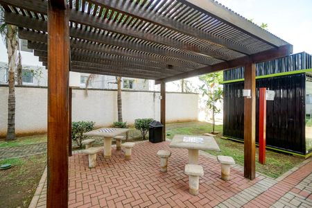 Apartamento para alugar com 47m², 2 quartos e 1 vagaÁrea comum