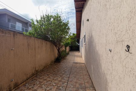 Casa à venda com 248m², 3 quartos e 6 vagasQuintal