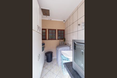 Casa à venda com 248m², 3 quartos e 6 vagasÁrea de serviço