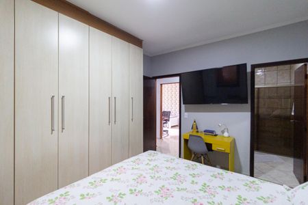 Casa à venda com 248m², 3 quartos e 6 vagasSuíte