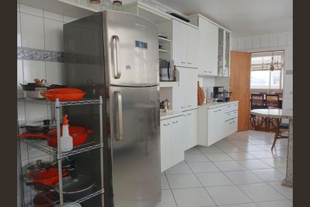 Apartamento à venda com 234m², 4 quartos e 3 vagasCozinha