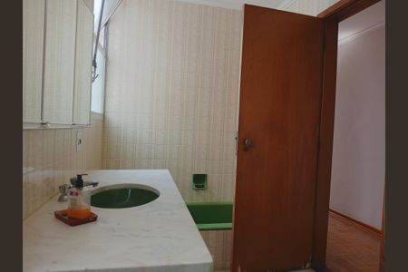 Apartamento à venda com 234m², 4 quartos e 3 vagasBanheiro