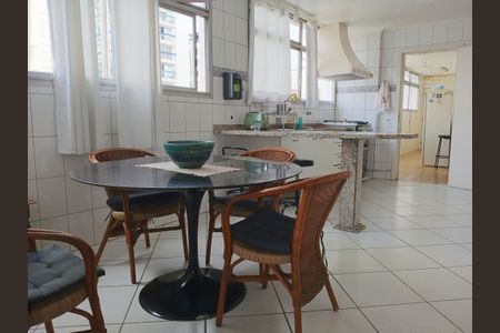 Apartamento à venda com 234m², 4 quartos e 3 vagasCozinha