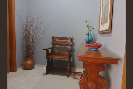 Apartamento à venda com 234m², 4 quartos e 3 vagasHall