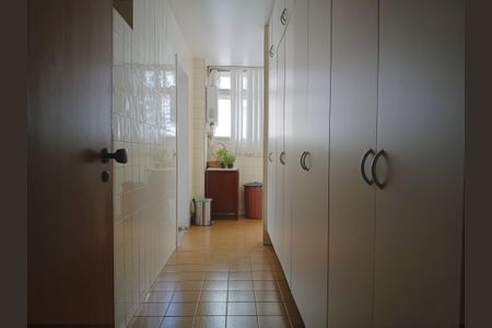 Apartamento à venda com 234m², 4 quartos e 3 vagasCorredor