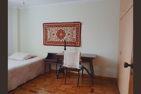 Apartamento à venda com 234m², 4 quartos e 3 vagasQuarto