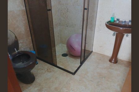 Apartamento à venda com 234m², 4 quartos e 3 vagasBanheiro