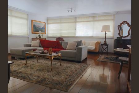 Apartamento à venda com 234m², 4 quartos e 3 vagasSala