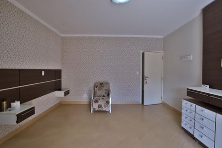 Casa à venda com 200m², 4 quartos e 2 vagasQuarto 2