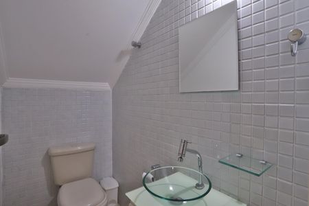 Casa à venda com 200m², 4 quartos e 2 vagasLavabo