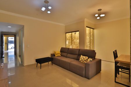 Casa à venda com 200m², 4 quartos e 2 vagasSala