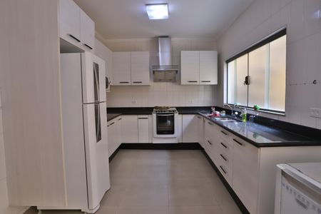 Casa à venda com 200m², 4 quartos e 2 vagasCozinha