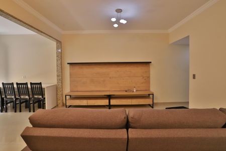 Casa à venda com 200m², 4 quartos e 2 vagasSala