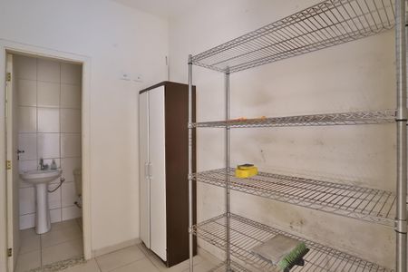 Casa à venda com 200m², 4 quartos e 2 vagasQuarto de Serviço
