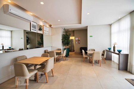 Apartamento à venda com 72m², 3 quartos e 2 vagasÁrea comum - Salão de festas