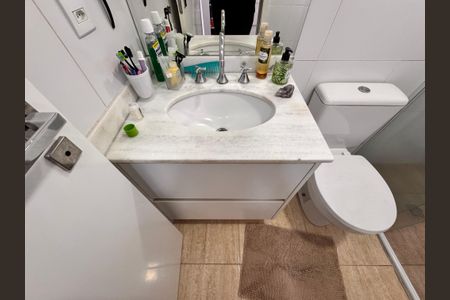 Apartamento à venda com 72m², 3 quartos e 2 vagasBanheiro da Suíte