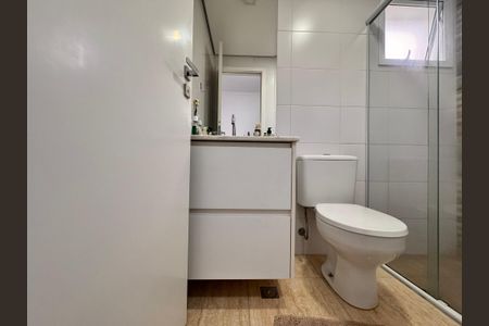 Apartamento à venda com 72m², 3 quartos e 2 vagasBanheiro da Suíte