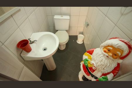 Casa à venda com 200m², 3 quartos e 1 vagaLavabo