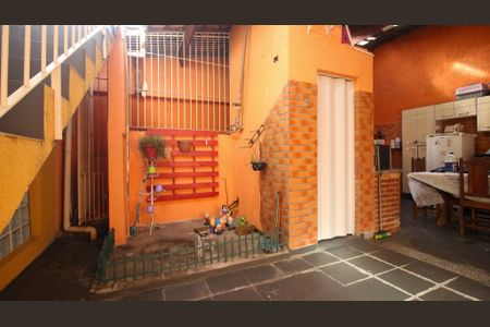 Casa à venda com 200m², 3 quartos e 1 vagaÁrea comum