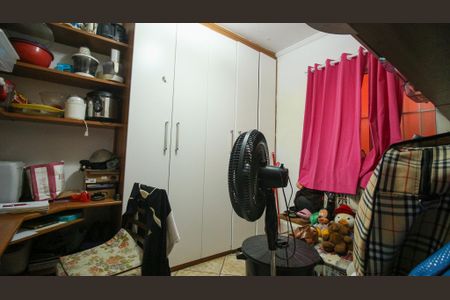 Casa à venda com 200m², 3 quartos e 1 vagaQuarto