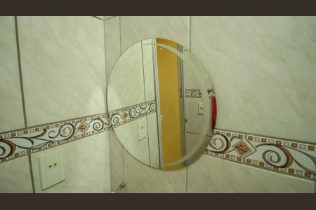 Casa à venda com 200m², 3 quartos e 1 vagaBanheiro