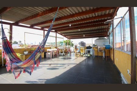 Casa à venda com 200m², 3 quartos e 1 vagaÁrea comum