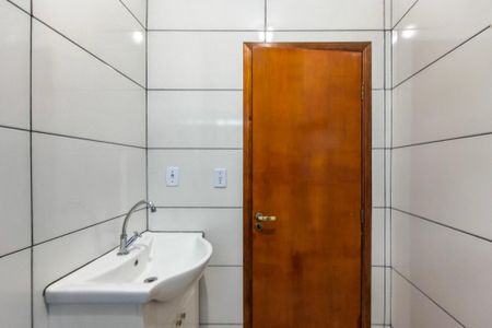 Casa para alugar com 98m², 2 quartos e 3 vagas Casa para alugar com 98m², 2 quartos e 3 vagasBanheiro