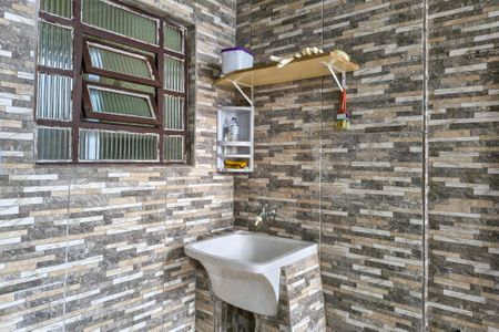 Área de Serviço de casa para alugar com 2 quartos, 98m² em Vila Caiçara, Praia Grande