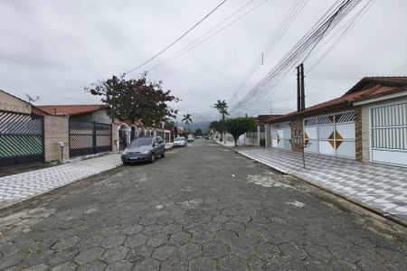 Vista da Rua de casa para alugar com 2 quartos, 98m² em Vila Caiçara, Praia Grande