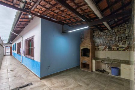 Casa para alugar com 98m², 2 quartos e 3 vagas Casa para alugar com 98m², 2 quartos e 3 vagasQuintal